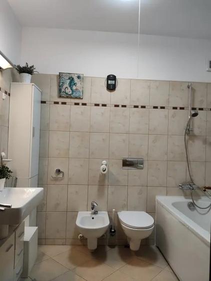 Apartament cu 3 camere decomandat în Foișorul de Foc