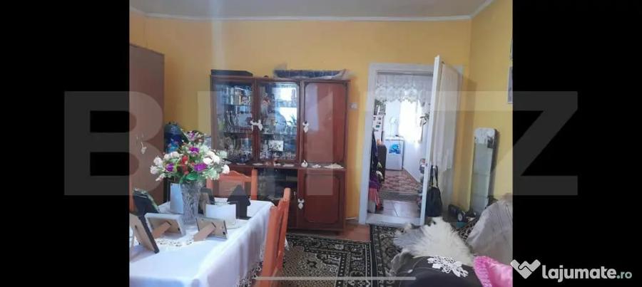 Casă cu 2 camere cu Teren 1500 Mp în Crasna