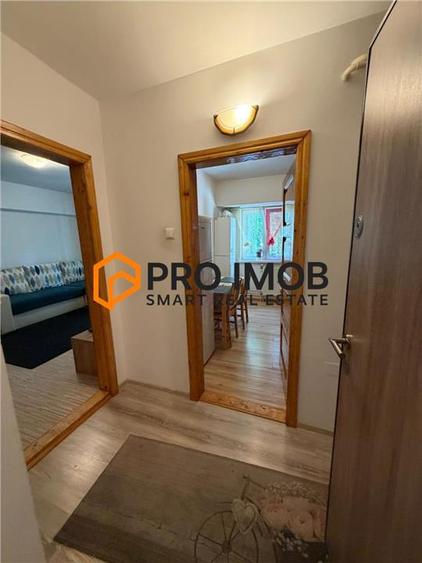 Garsonieră decomandată, mobilată în 1 Decembrie