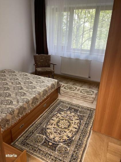 Apartament cu 3 camere, mobilat în Piața Unirii