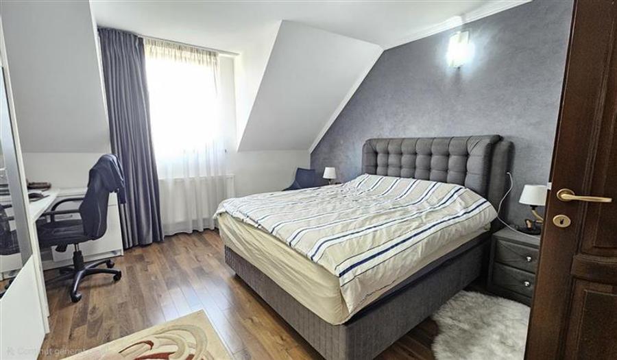 Casă individuală cu 5 camere cu Teren 388 Mp în Dâmbu Pietros
