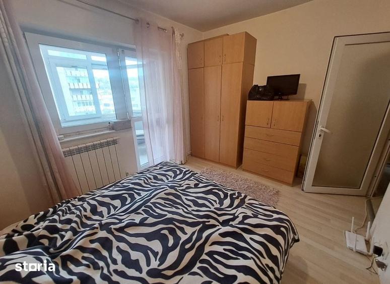 Apartament cu 3 camere decomandat în Gară