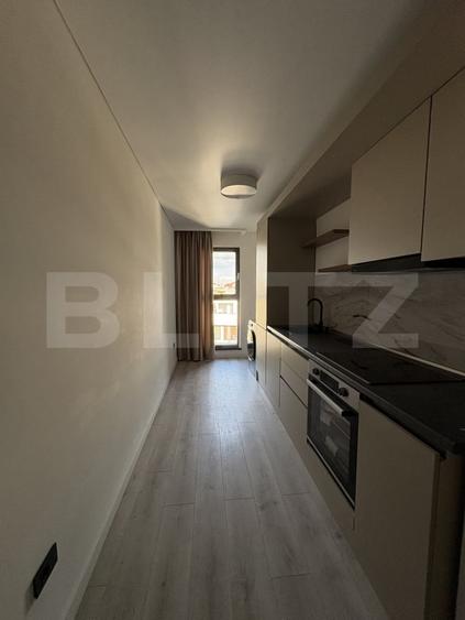 Apartament 3 camere, lux, parcare, zona UMF - 3