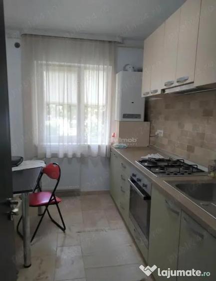 Apartament cu 2 camere semidecomandat, mobilat în City Park Mall