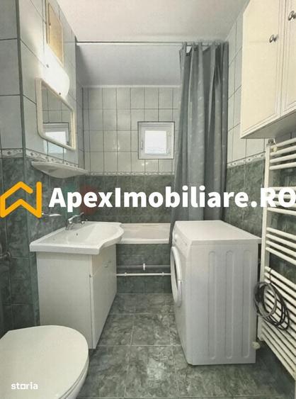 Apartament cu 3 camere decomandat în Tineretului