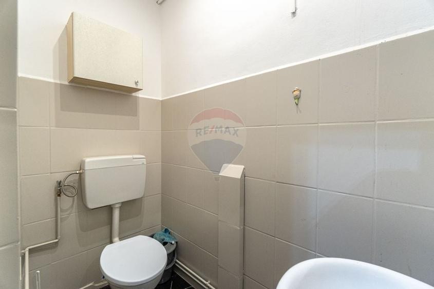 Spațiu comercial, de 47 mp, în Hărmanului