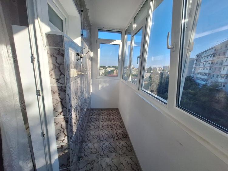 Apartament cu 3 camere decomandat în Dristor