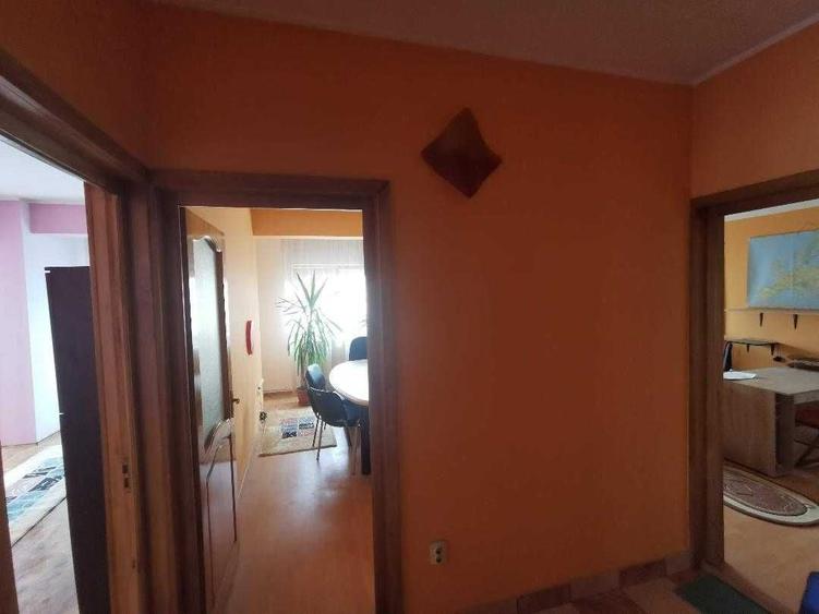 Apartament cu 3 camere decomandat în Ultracentral