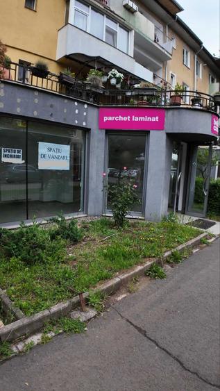 Spațiu comercial, de 100 mp, în Nord