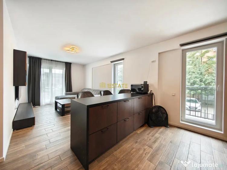 Apartament cu 3 camere decomandat în Titan
