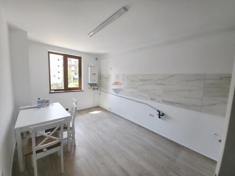 Apartament cu 2 camere decomandat în Calea Romanului
