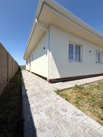 Duplex cu 3 camere cu Teren 463 Mp în Șag