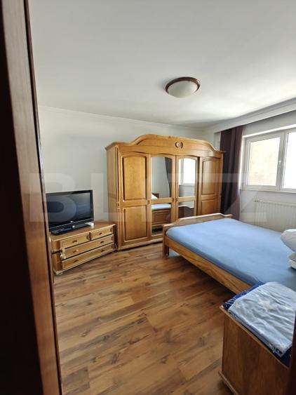 Apartament cu 4 camere decomandat, mobilat în Ultracentral