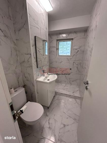 Garsoniera 23.6 mp I Parter I Str Secuilor x Bd Brancoveanu I 400 - 12
