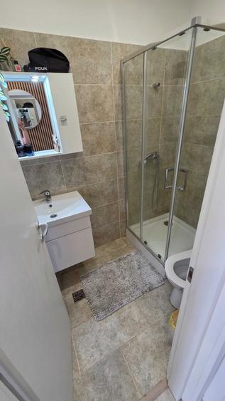 Apartament cu 3 camere decomandat în Chiajna