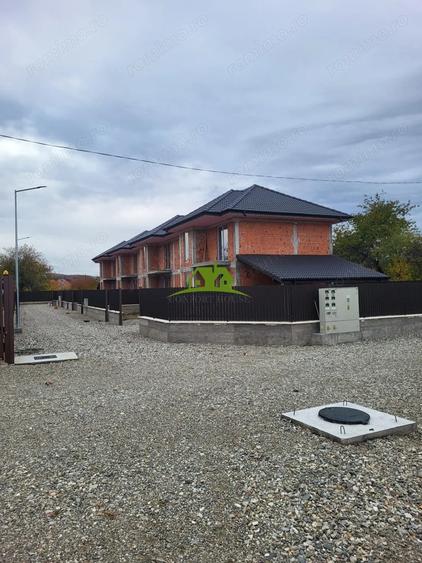 Casă cu Teren 400 Mp în Goranu