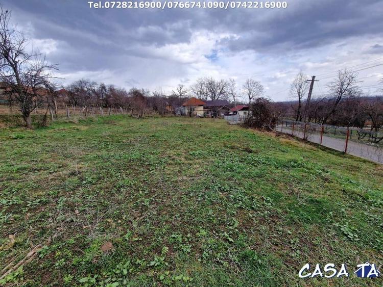 Casă individuală cu 2 camere cu Teren 1543 Mp în Central