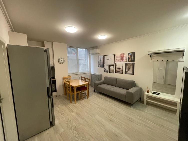 Apartament cu 3 camere semidecomandat, mobilat în Giroc