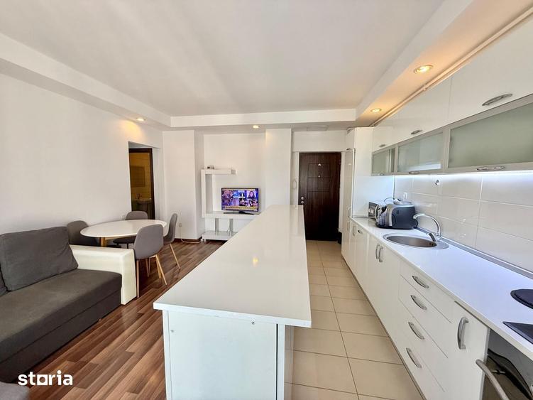 Apartament cu 3 camere semidecomandat în Ștefăneștii de Jos