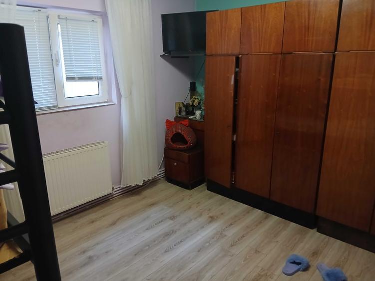 Garsonieră decomandată în Exterior Vest