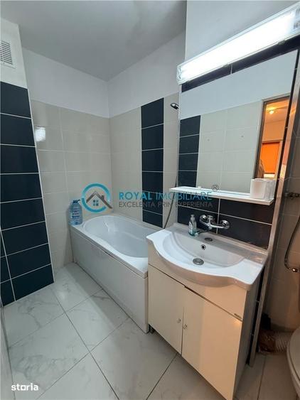 Apartament cu 2 camere semidecomandat în Republicii