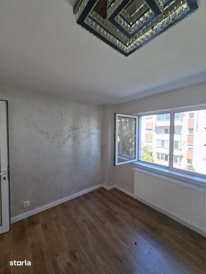 Apartament 3 Camere RENOVAT INTEGRAL | Zona Garii, Etaj 3/4 - 4