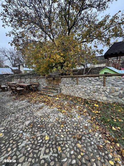 Casă cu 4 camere în Sărata