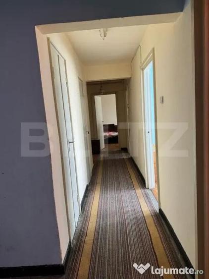 Apartament cu 3 camere decomandat în Nicolae Bălcescu