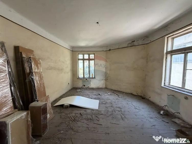 Spațiu comercial, de 350 mp, în Ultracentral