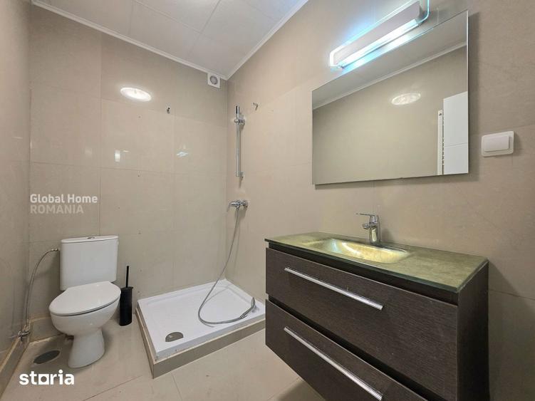 Spațiu comercial, de 31.8 mp, în Romană