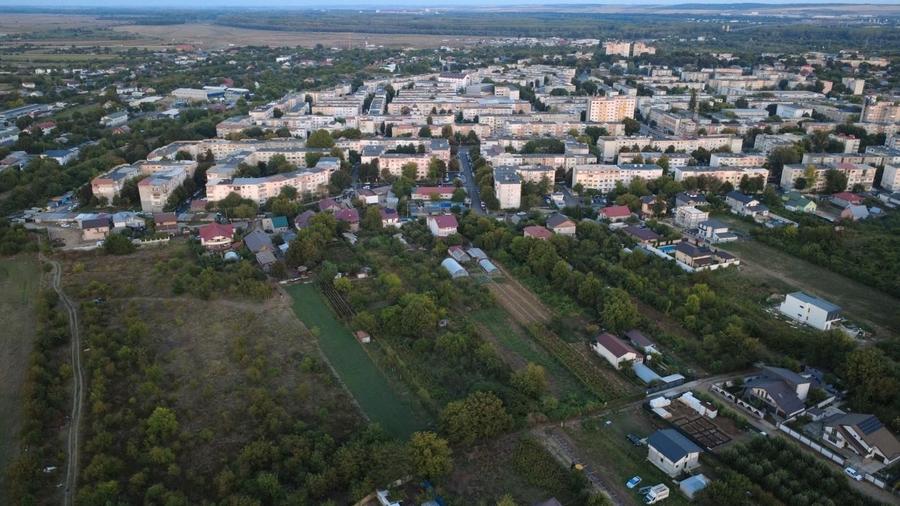 Teren agricol intravilan de 14000 mp, în Nord-Vest