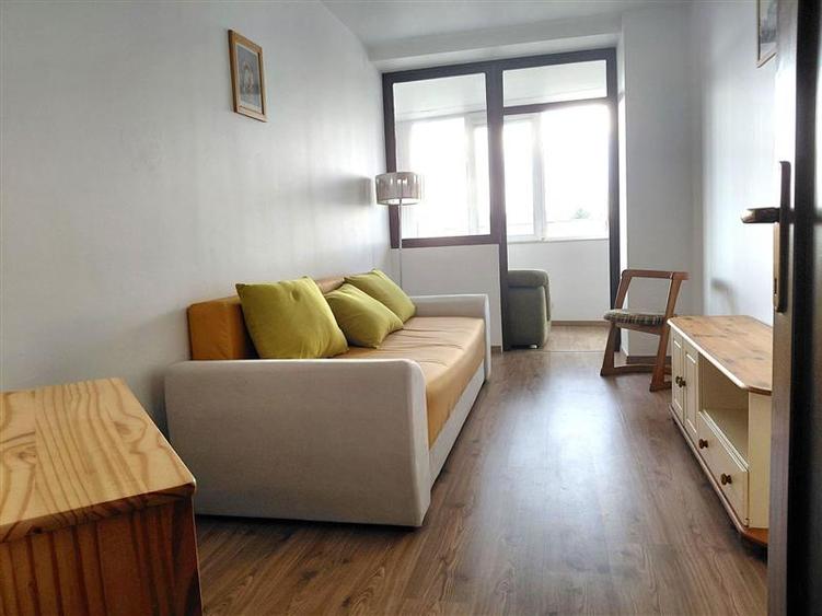 Apartament cu 3 camere decomandat, mobilat în Ultracentral