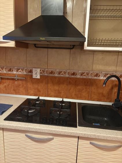 Apartament cu 3 camere decomandat în Crângași