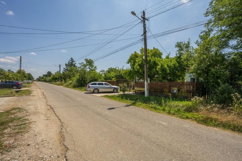 RACARI - DAMBOVITA, CASA PE PARTER 85 MP, LOT 2200 MP! - 24