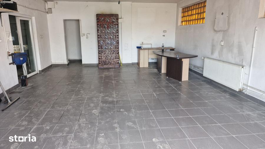 Spațiu comercial, de 200 mp, în Bartolomeu