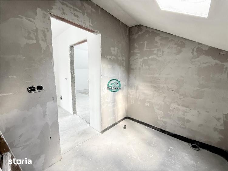Casă cu 5 camere cu Teren 500 Mp în Corunca