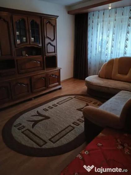 Inchiriez apartament 2 camere central - 1
