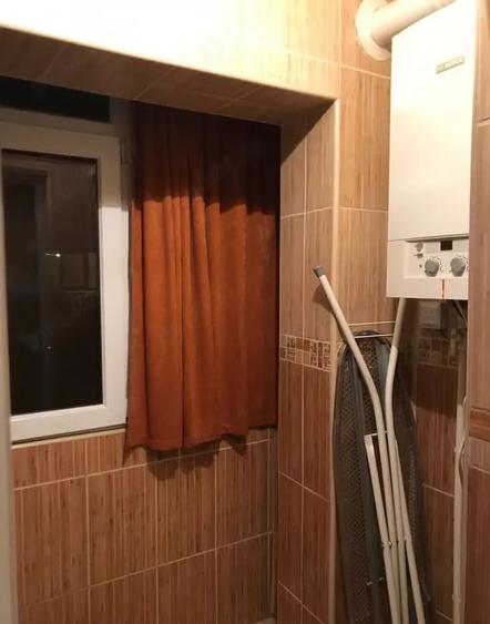 Apartament cu 2 camere semidecomandat, mobilat în Far