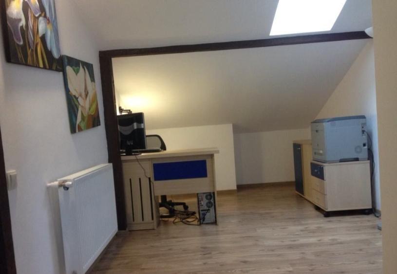 Apartament cu 2 camere decomandat, mobilat în Brâncoveanu