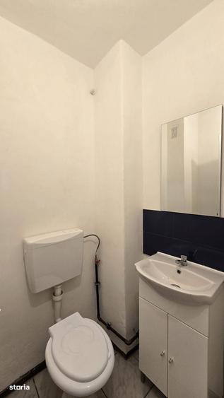 Apartament cu 3 camere decomandat în Vitrometan