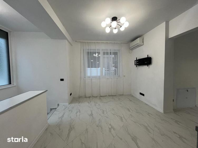 Casă cu 5 camere cu Teren 60 Mp în Dobroești