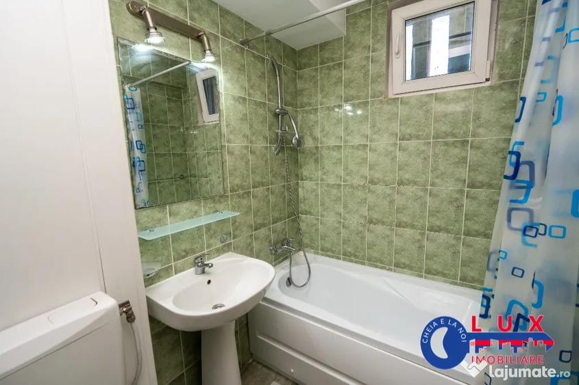 Apartament cu 2 camere decomandat în Faleză