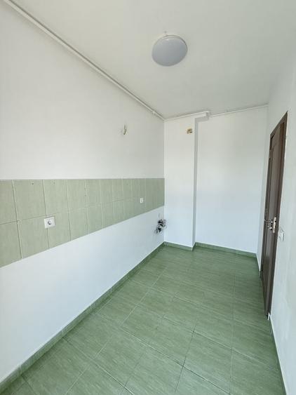 Garsonieră semidecomandată în Titan