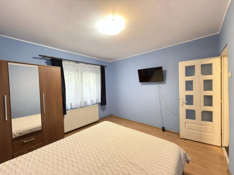 Apartament cu 2 camere decomandat, mobilat în Central