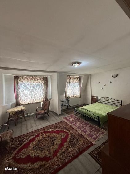 Apartament cu 4 camere decomandat în Păcurari