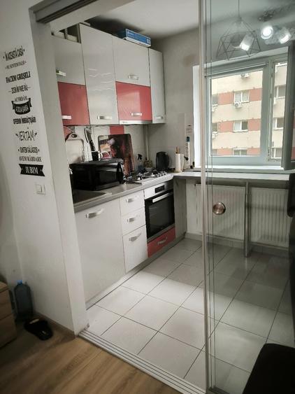 Garsonieră decomandată în Theodor Pallady