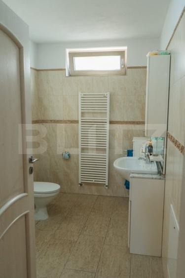 Casă individuală cu 6 camere cu Teren 1200 Mp în Cetate