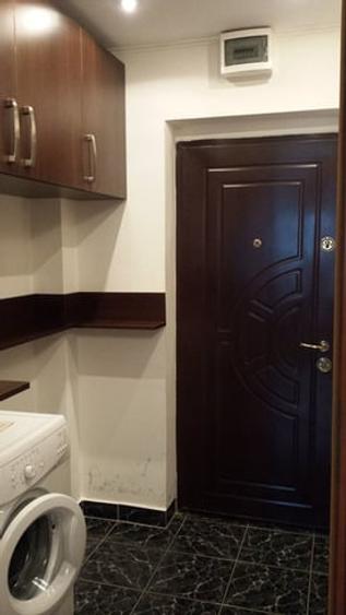 Garsonieră semidecomandată în Titan
