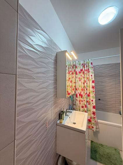 Apartament cu 2 camere decomandat în Militari