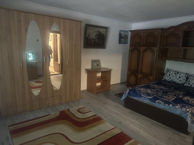 Garsonieră decomandată în Uverturii